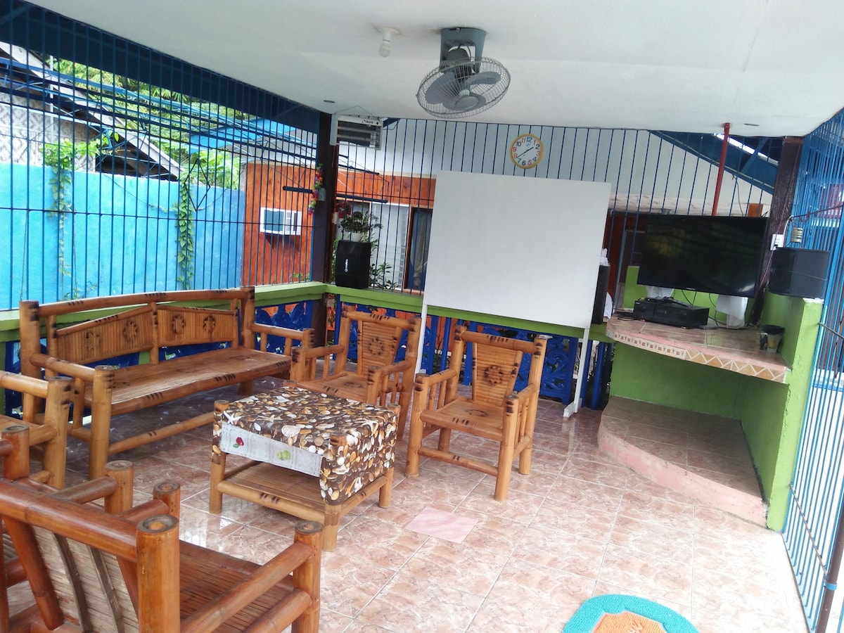 Open-air lounge and terrace area